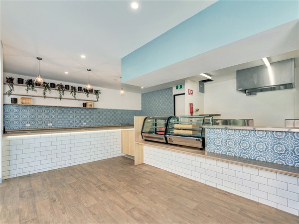 5 Cafe Interior